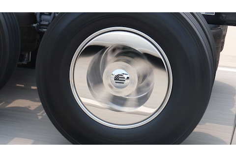 Rear Twist & Lock Aero Covers with RLF Technology in Motion