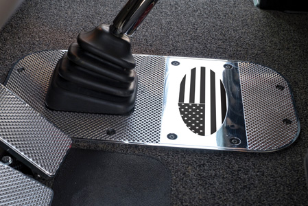 Classic Diamond Billet Shifter Floor Cover