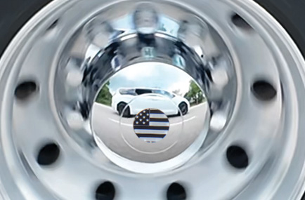 Chrome Plastic Axle Cover with RLF Technology in motion