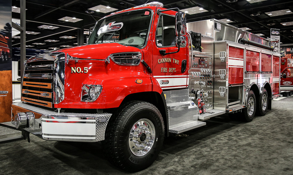 Fire Truck with Axle Covers and a Grille Cover